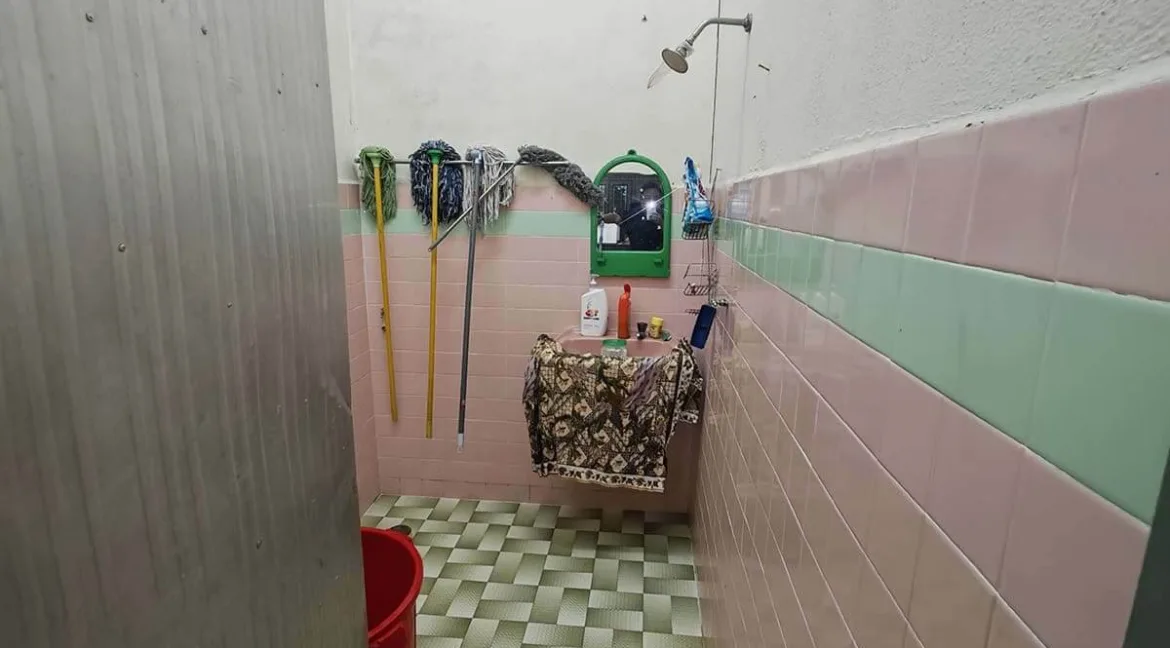 rumah-setingkat-untuk-dijual-di-taman-desa-bakti-teluk-intan-13