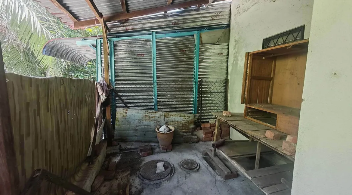 rumah-setingkat-untuk-dijual-di-taman-desa-bakti-teluk-intan-14