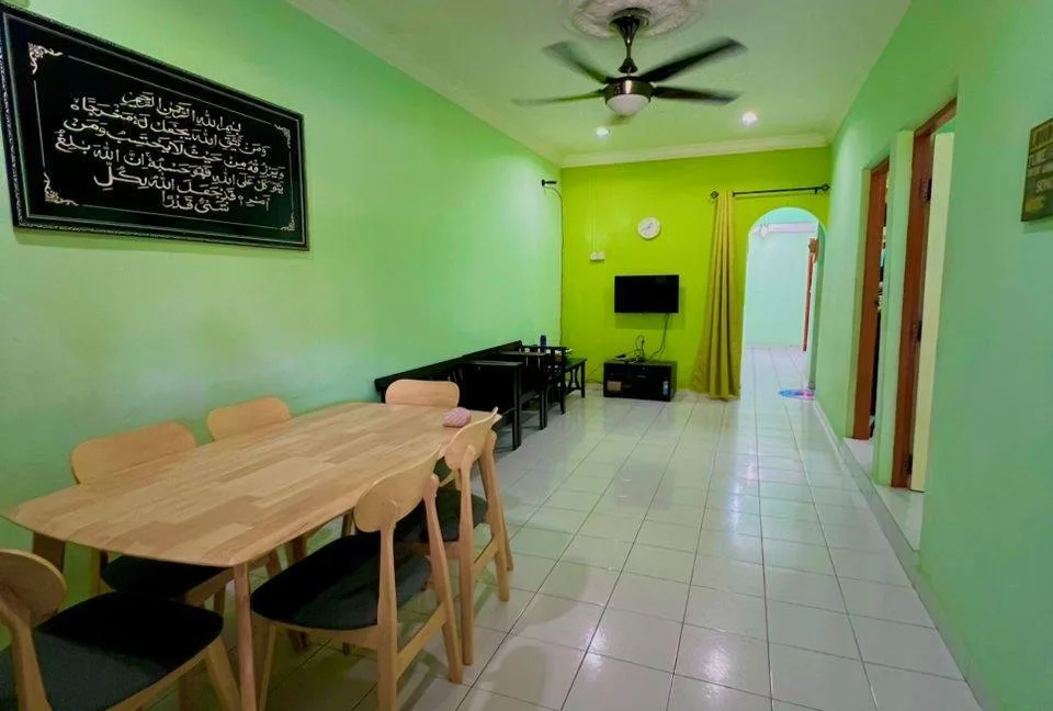 rumah-teres-1-tingkat-taman-pelangi-batu-gajah-04