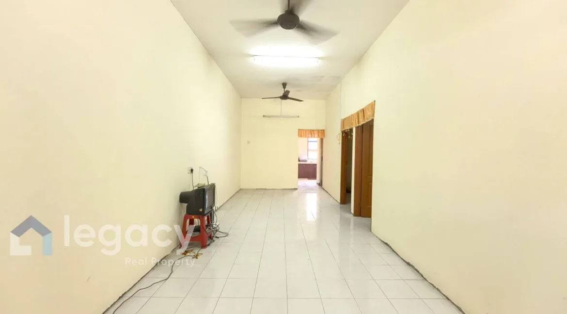 rumah-teres-setingkat-taman-bandar-universiti-seri-iskandar-06