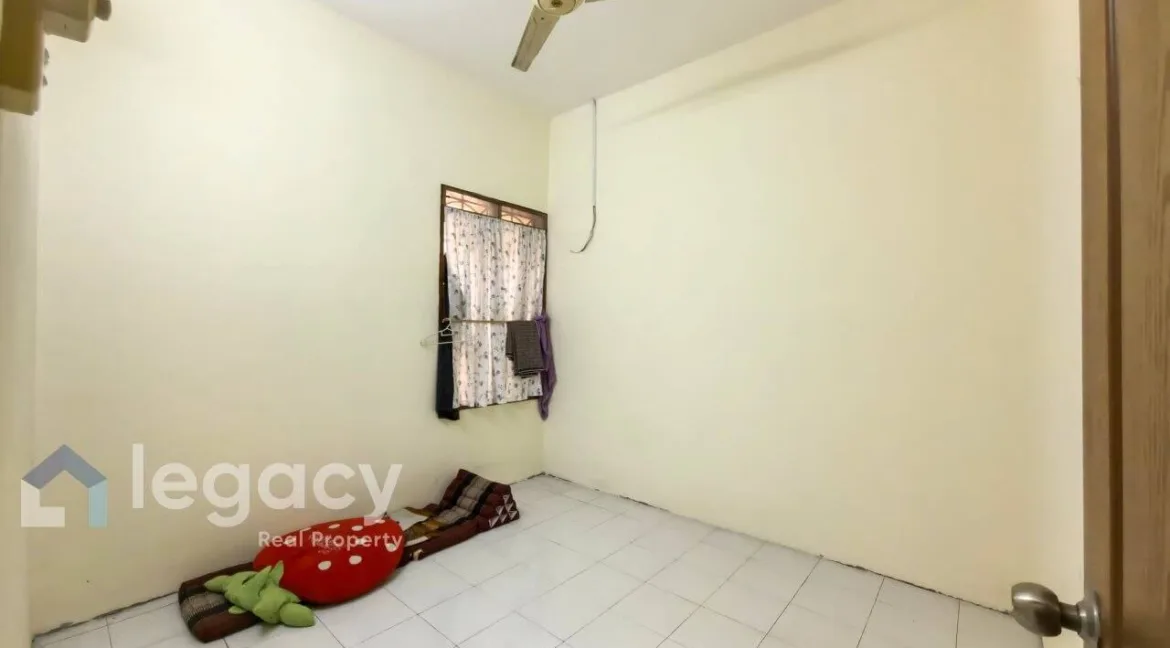 rumah-teres-setingkat-taman-bandar-universiti-seri-iskandar-12