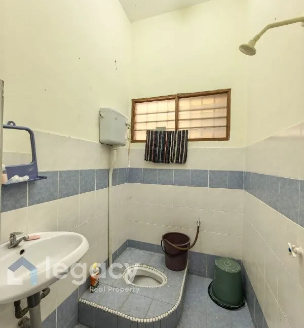 rumah-teres-setingkat-taman-bandar-universiti-seri-iskandar-14
