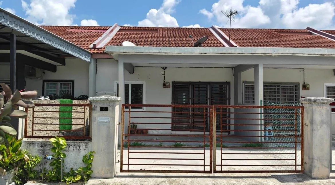 rumah-teres-setingkat-untuk-dijual-di-taman-bakti-tapah-02