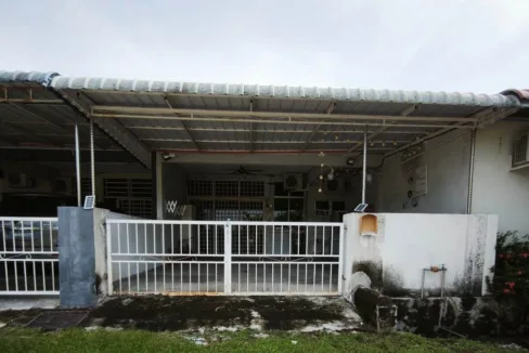 Rumah teres setingkat untuk dijual di Taman Kinding Permai, Tanjong Rambutan, Perak