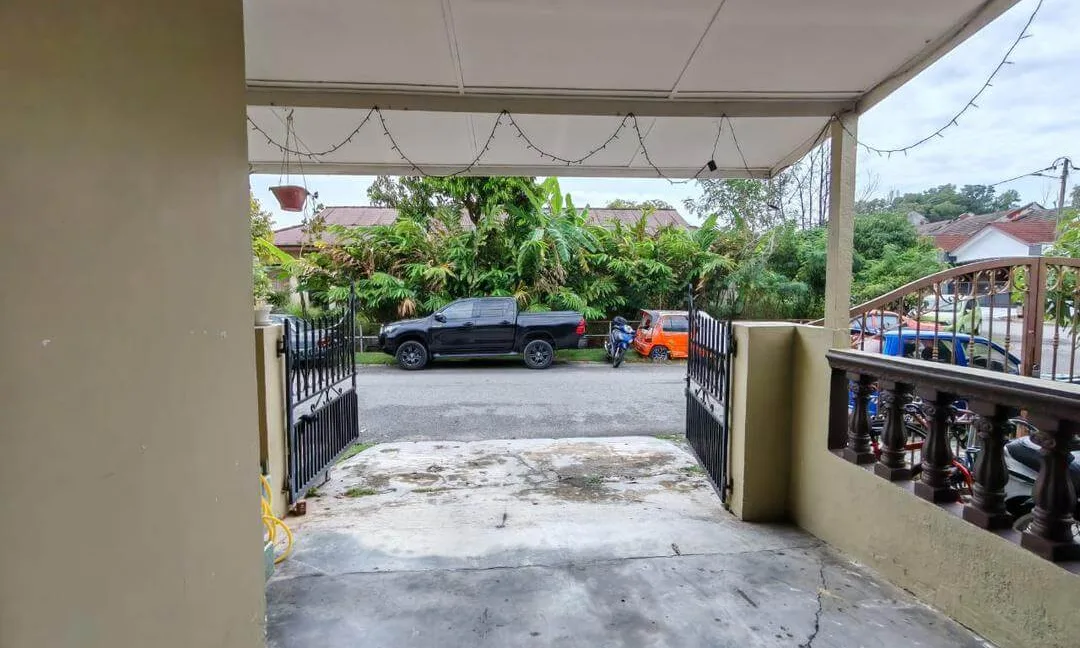 rumah-teres-setingkat-untuk-dijual-di-taman-meru-3c-ipoh-05