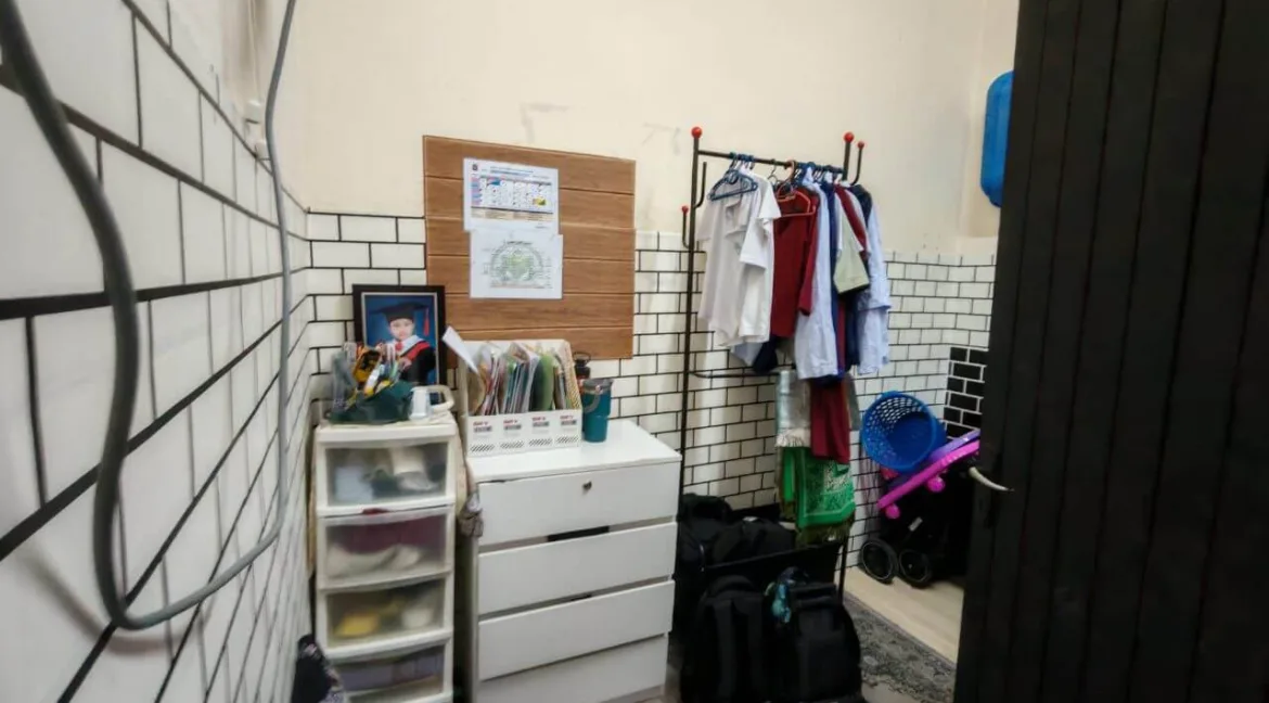 rumah-teres-setingkat-untuk-dijual-di-taman-meru-3c-ipoh-18