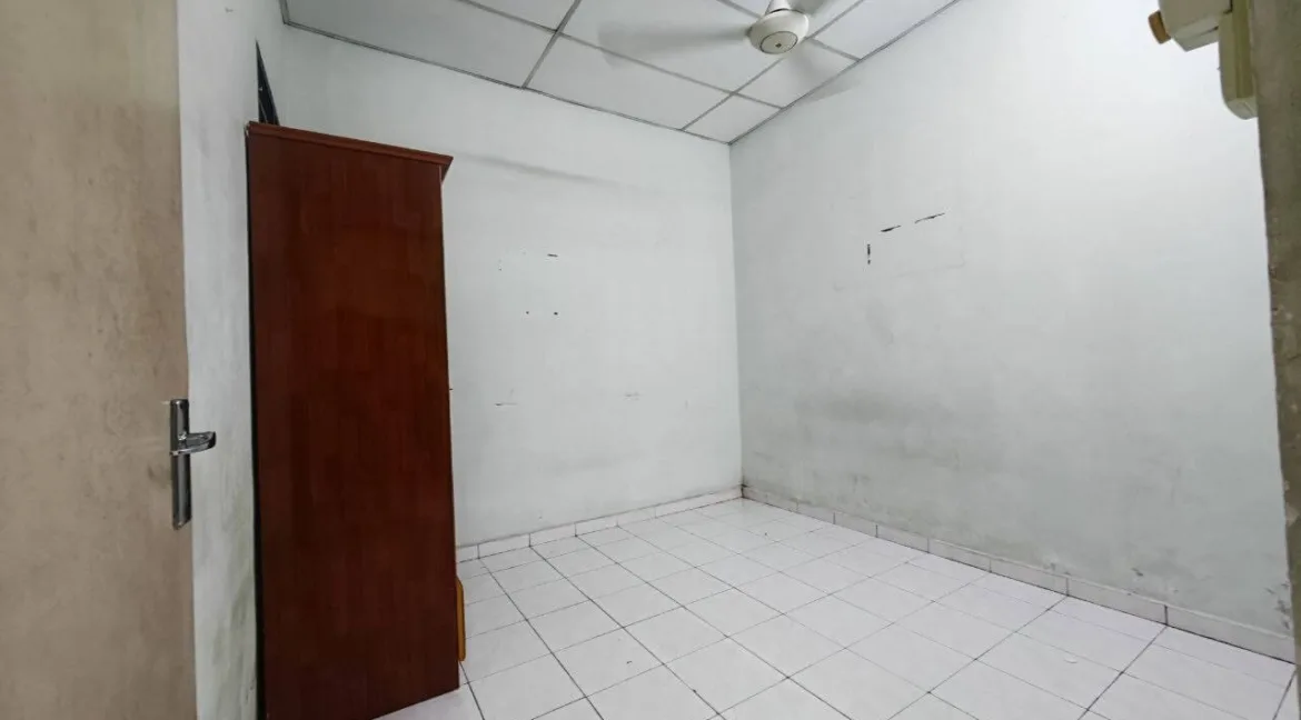 rumah-teres-untuk-dijual-di-fasa-3c-manjung-14