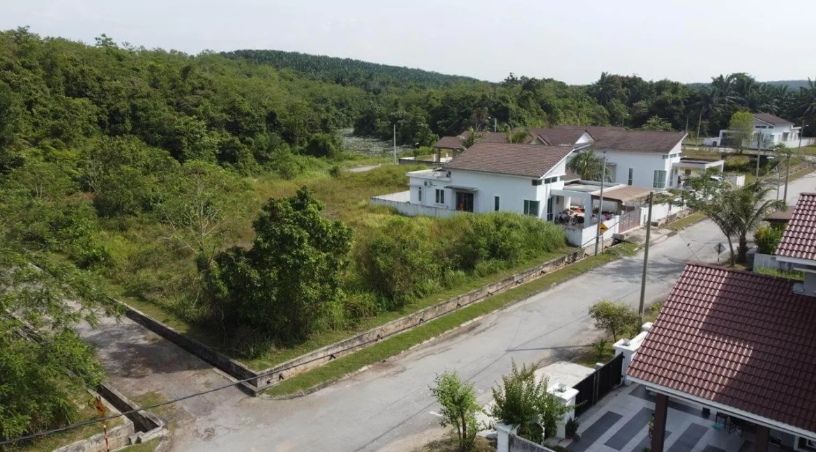 tanah-lot-banglo-untuk-dijual-di-taman-raia-savanah-batu-gajah-nn-05