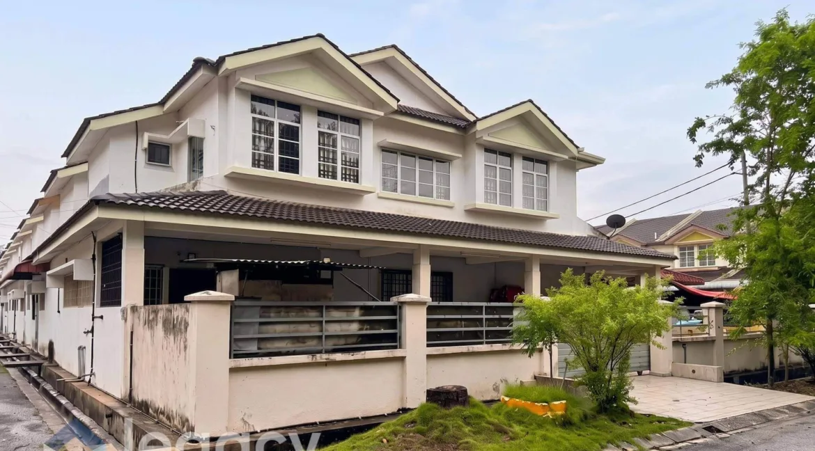 teres-2-tingkat-taman-klebang-ria-chemor-04