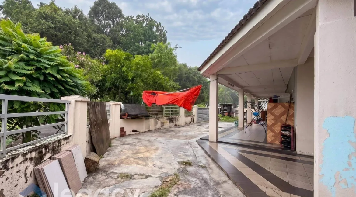 teres-2-tingkat-taman-klebang-ria-chemor-11