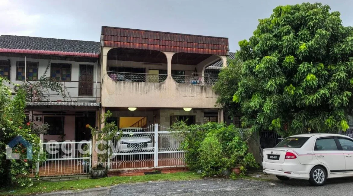 Teres 2 tingkat untuk dijual di Taman Pertama, Ipoh, Perak