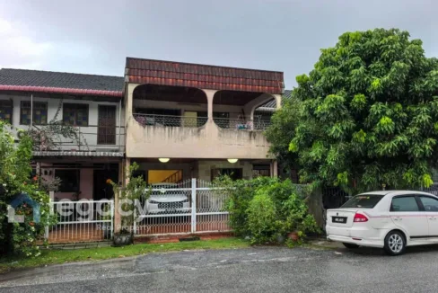 Teres 2 tingkat untuk dijual di Taman Pertama, Ipoh, Perak