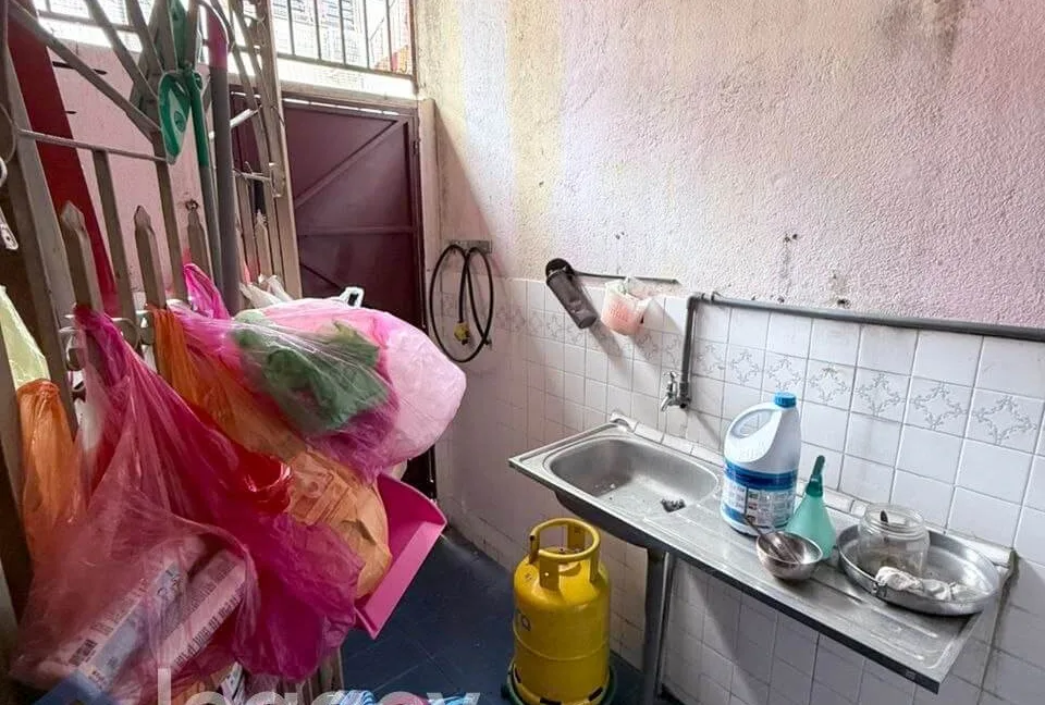 teres-2-tingkat-taman-pertama-ipoh-rk-09