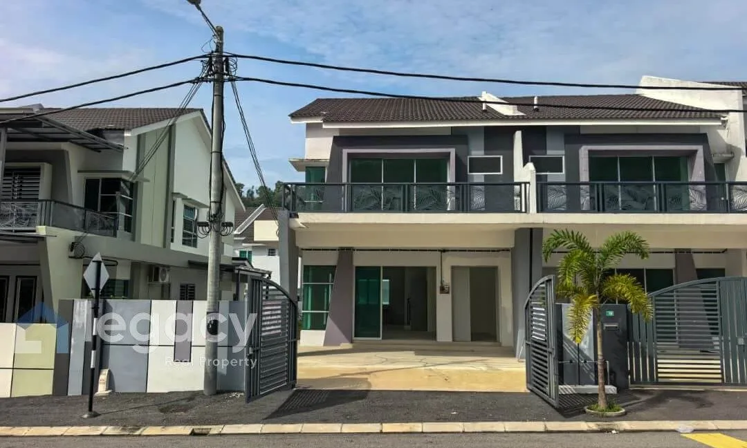 Teres dua tingkat untuk dijual di Taman Lahat Sentosa, Lahat, Perak