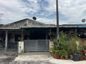Rumah teres setingkat untuk dijual di Taman Sungai Mas, Taiping, Perak