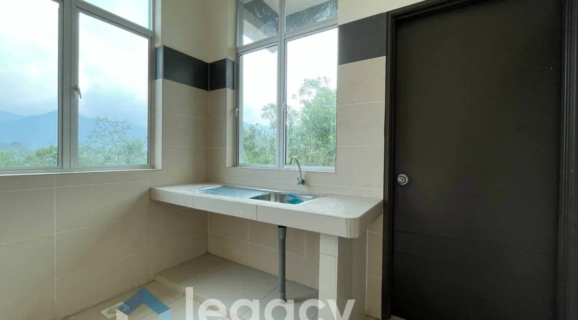 banglo-setingkat-corner-lot-taman-seri-kiambang-lenggong-17