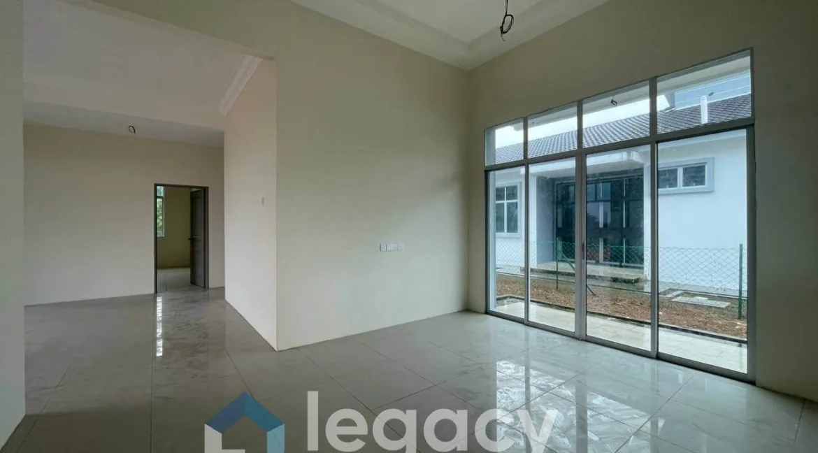 banglo-setingkat-corner-lot-taman-seri-kiambang-lenggong-18