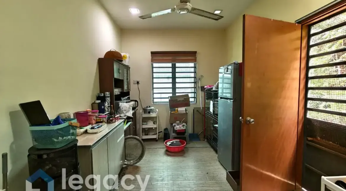 banglo-setingkat-untuk-dijual-di-taman-chepor-sentosa-chemor-15