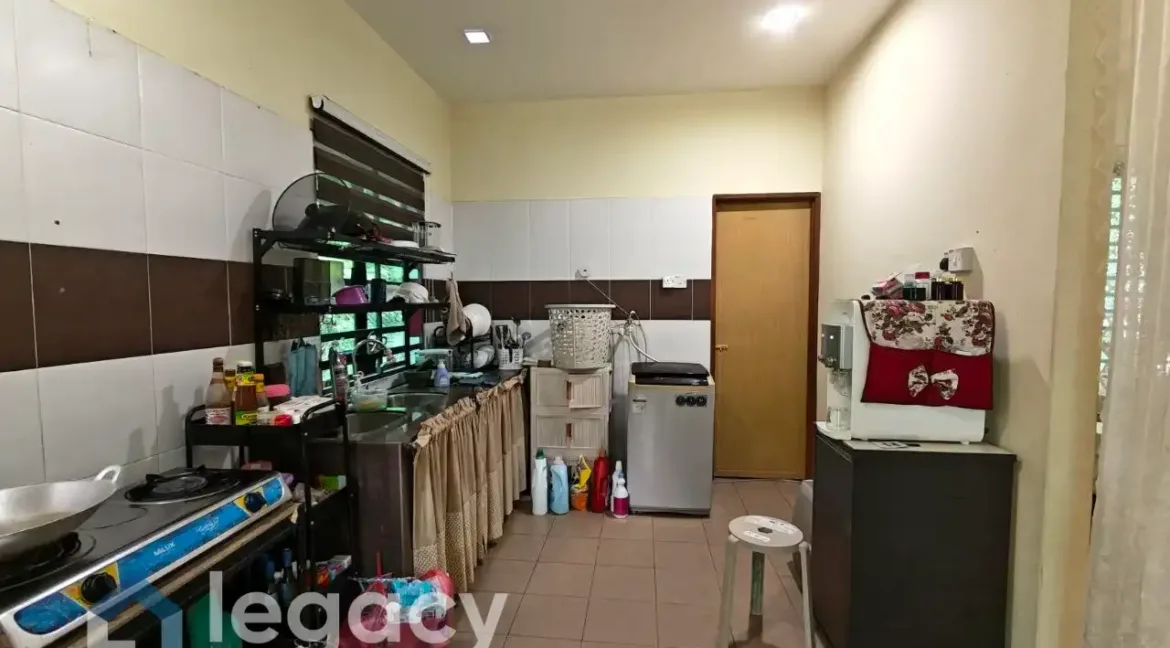 banglo-setingkat-untuk-dijual-di-taman-chepor-sentosa-chemor-16