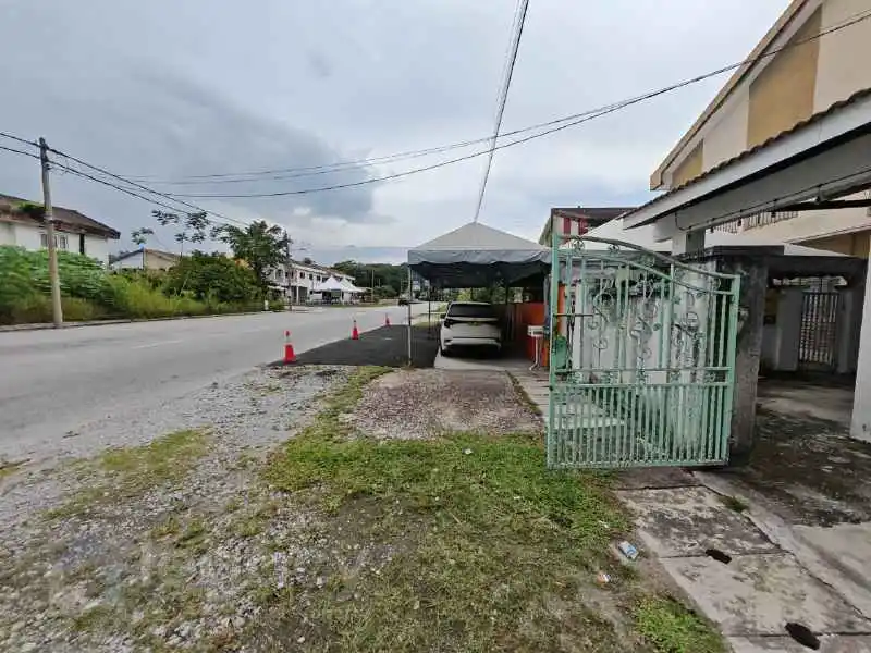 rumah-semi-d-2-tingkat-corner-lot-taman-rapat-setia-baru-ipoh-02