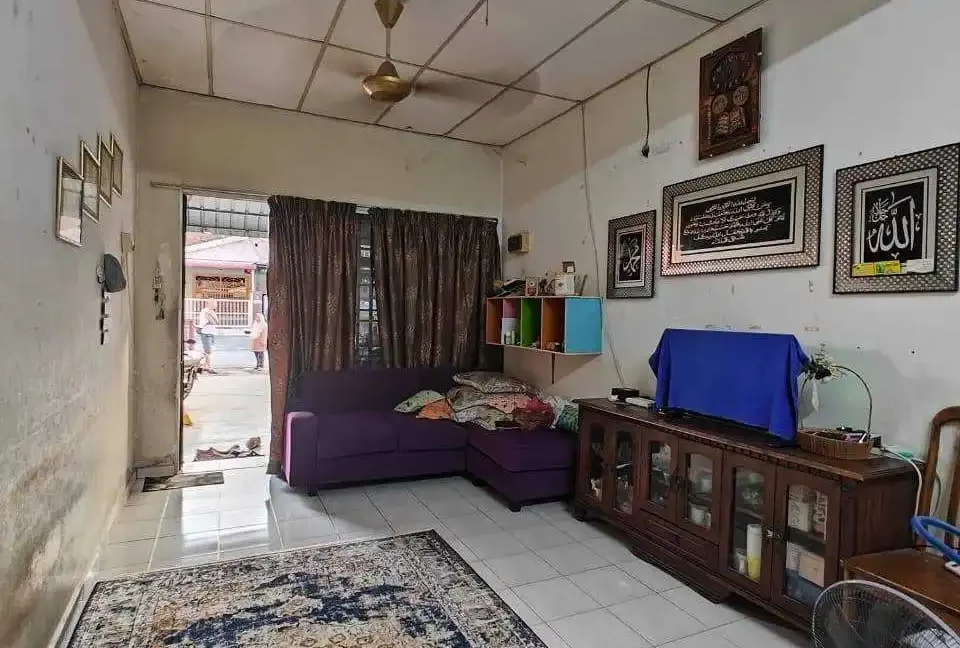 rumah-setingkat-untuk-dijual-di-chandan-puteri-kuala-kangsar-01