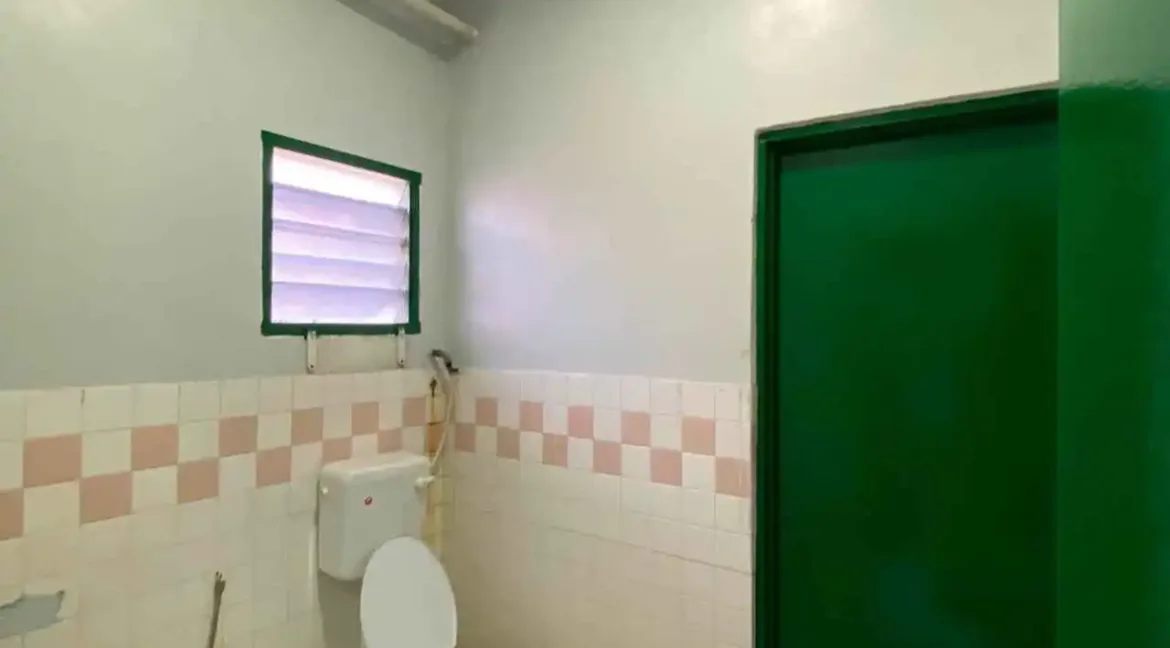 rumah-teres-2-tingkat-untuk-dijual-di-taman-ampang-ipoh-10