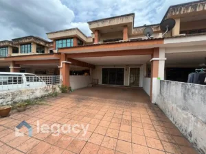 Rumah teres 2 tingkat untuk dijual di Taman Silibin, Ipoh, Perak