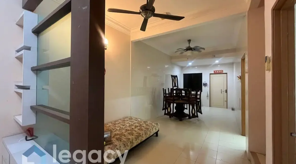 rumah-teres-2-tingkat-untuk-dijual-di-taman-silibin-ipoh-09