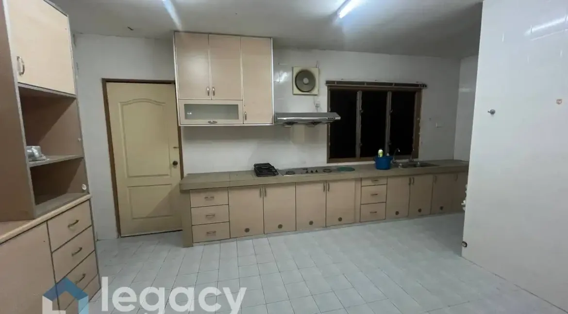 rumah-teres-2-tingkat-untuk-dijual-di-taman-silibin-ipoh-12