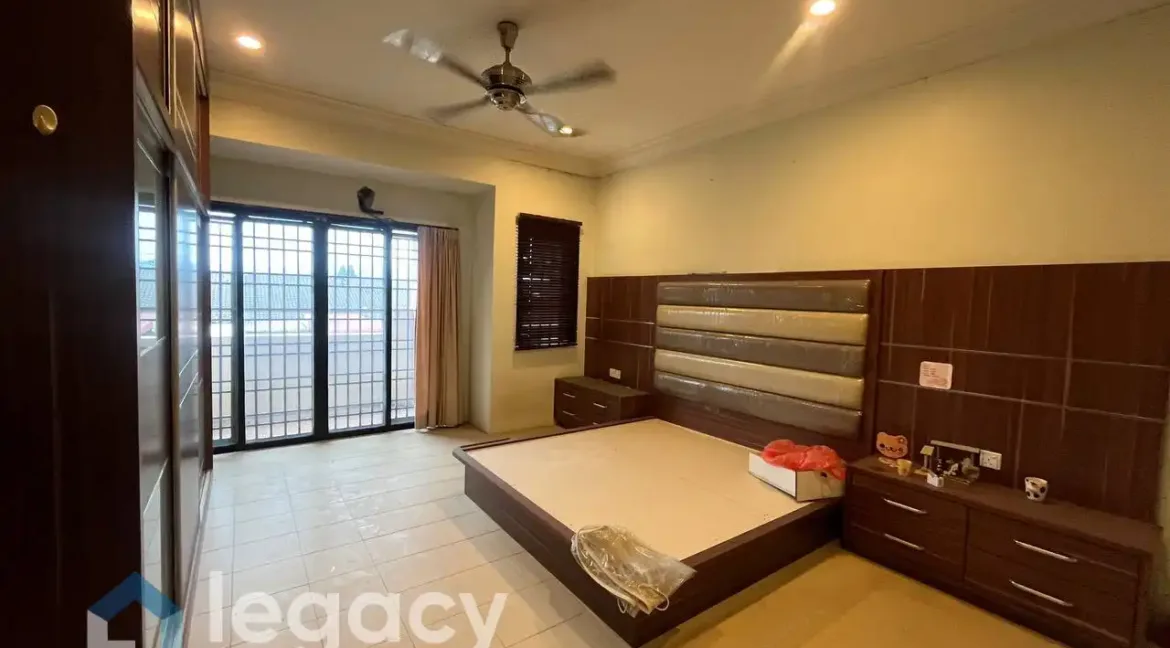 rumah-teres-2-tingkat-untuk-dijual-di-taman-silibin-ipoh-16