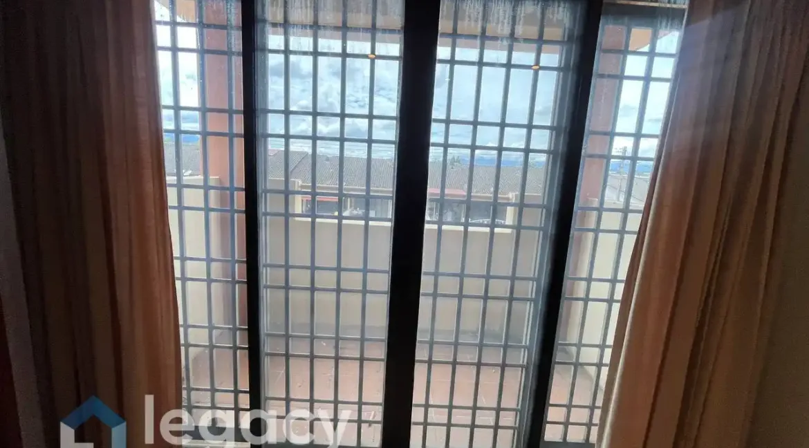 rumah-teres-2-tingkat-untuk-dijual-di-taman-silibin-ipoh-17