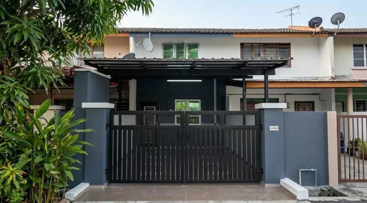 rumah-teres-dua-tingkat-kos-sederhana-untuk-dijual-di-taman-cempaka-ipoh-01