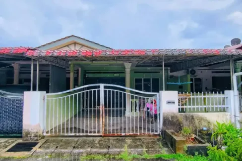 Rumah teres setingkat untuk dijual di Taman Desa Pengkalan, Ipoh, Perak