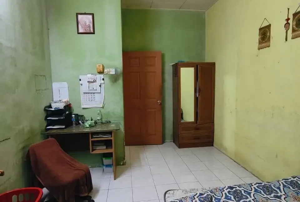 rumah-teres-setingkat-taman-desa-pengkalan-ipoh-12