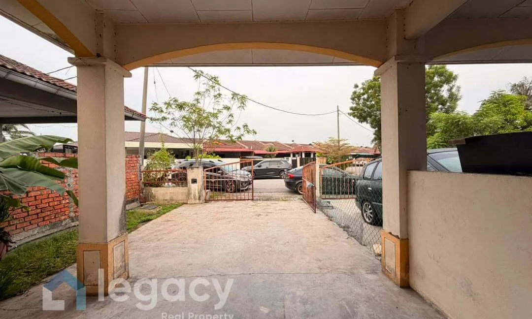 rumah-teres-setingkat-untuk-dijual-di-taman-seri-raia-ipoh-04