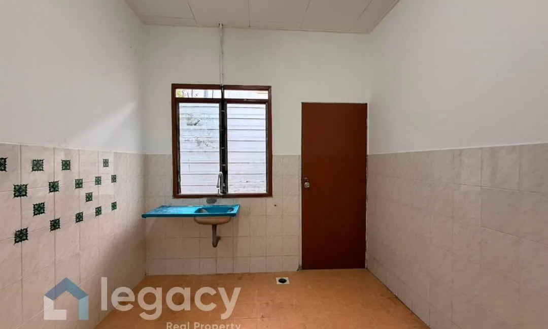 rumah-teres-setingkat-untuk-dijual-di-taman-seri-raia-ipoh-12