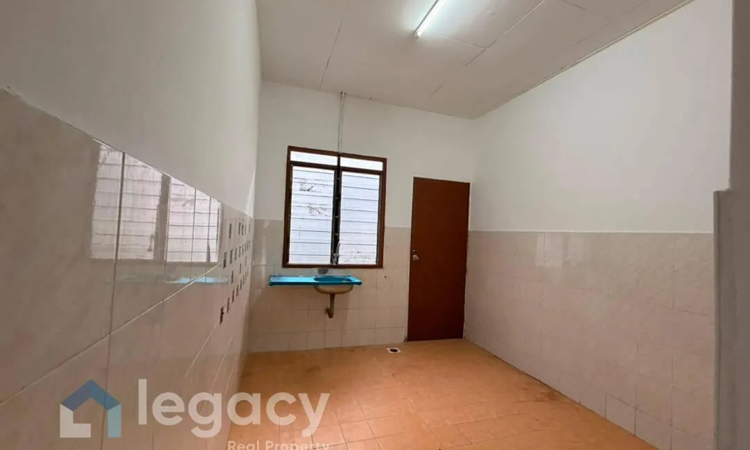 rumah-teres-setingkat-untuk-dijual-di-taman-seri-raia-ipoh-14