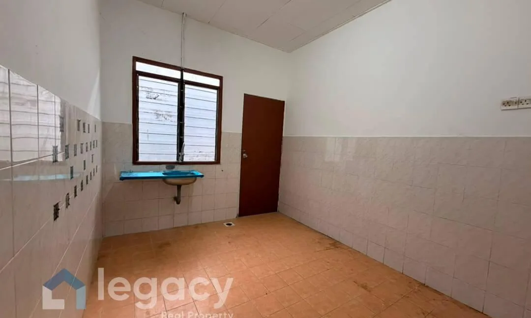 rumah-teres-setingkat-untuk-dijual-di-taman-seri-raia-ipoh-15