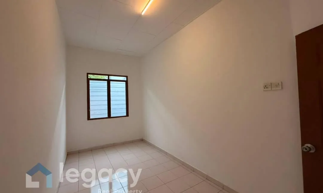 rumah-teres-setingkat-untuk-dijual-di-taman-seri-raia-ipoh-16