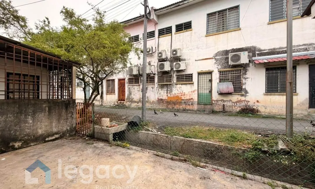rumah-teres-setingkat-untuk-dijual-di-taman-seri-raia-ipoh-27