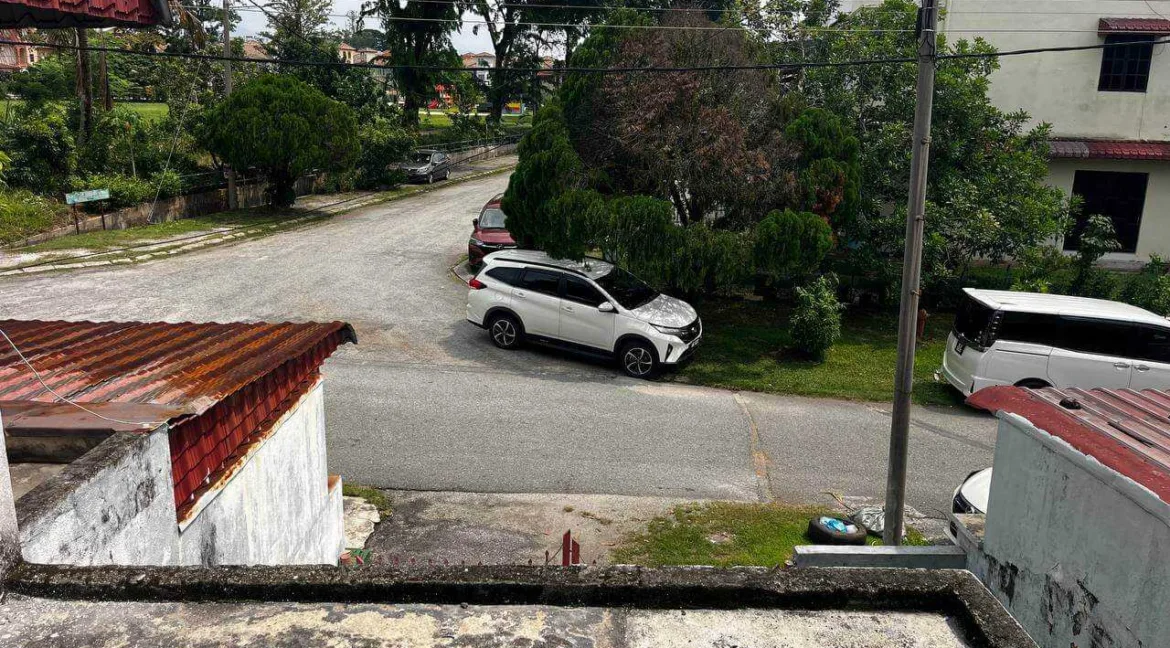 teres-2-tingkat-taman-lapangan-permai-gunung-rapat-ipoh-10