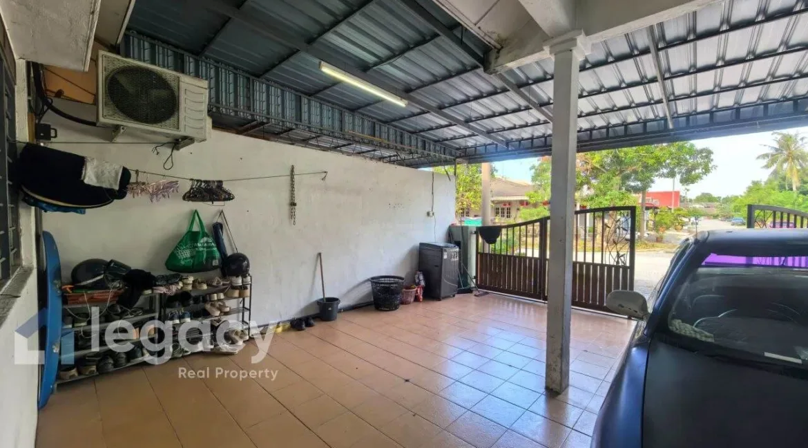 teres-setingkat-taman-chandan-desa-simpang-pulai-02