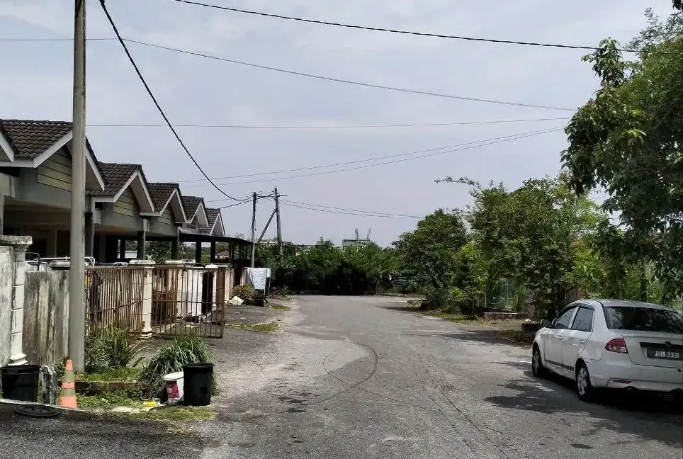 teres-setingkat-untuk-dijual-di-taman-kamunting-1-taiping-perak-06