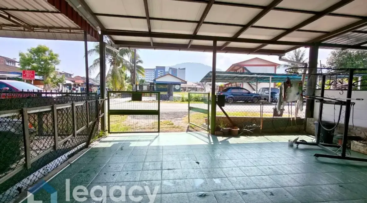 teres-setingkat-untuk-dijual-di-taman-lela-kamunting-02
