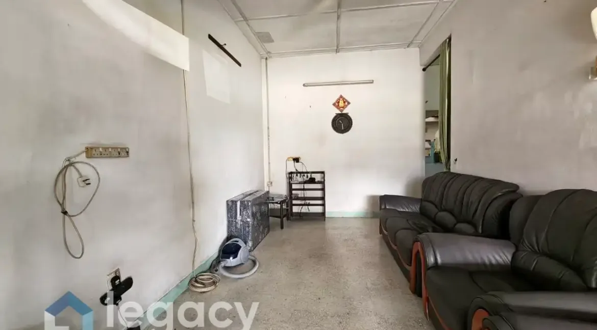 teres-setingkat-untuk-dijual-di-taman-lela-kamunting-03
