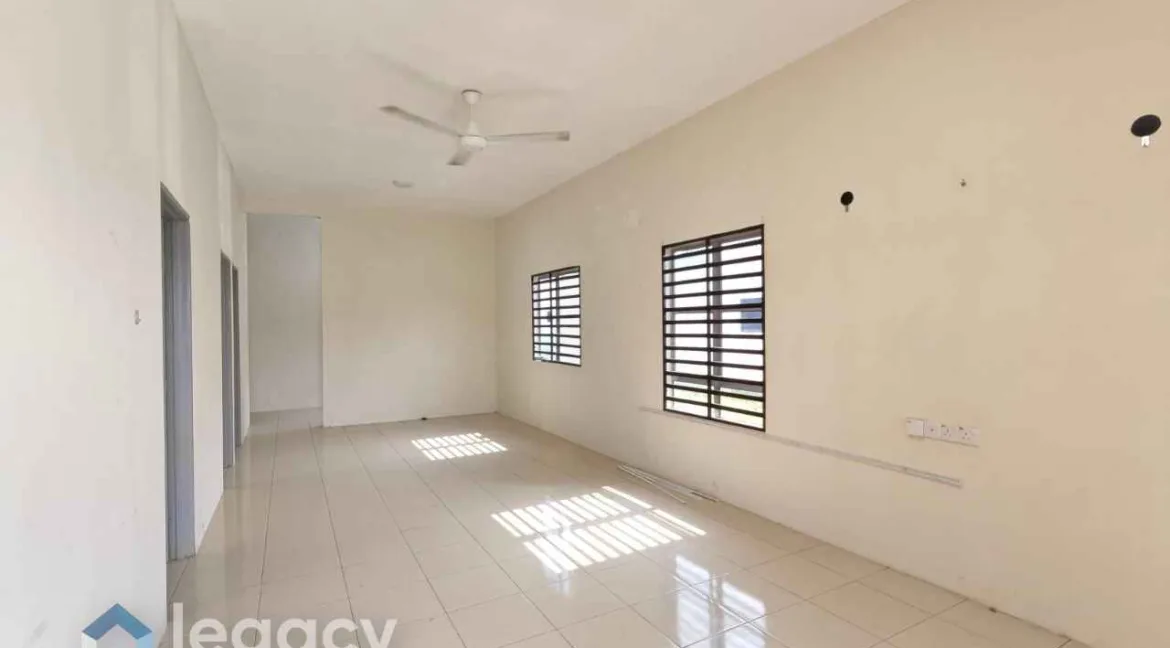 banglo-setingkat-taman-desa-sentral-batu-gajah-11