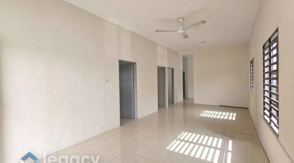 banglo-setingkat-taman-desa-sentral-batu-gajah-12