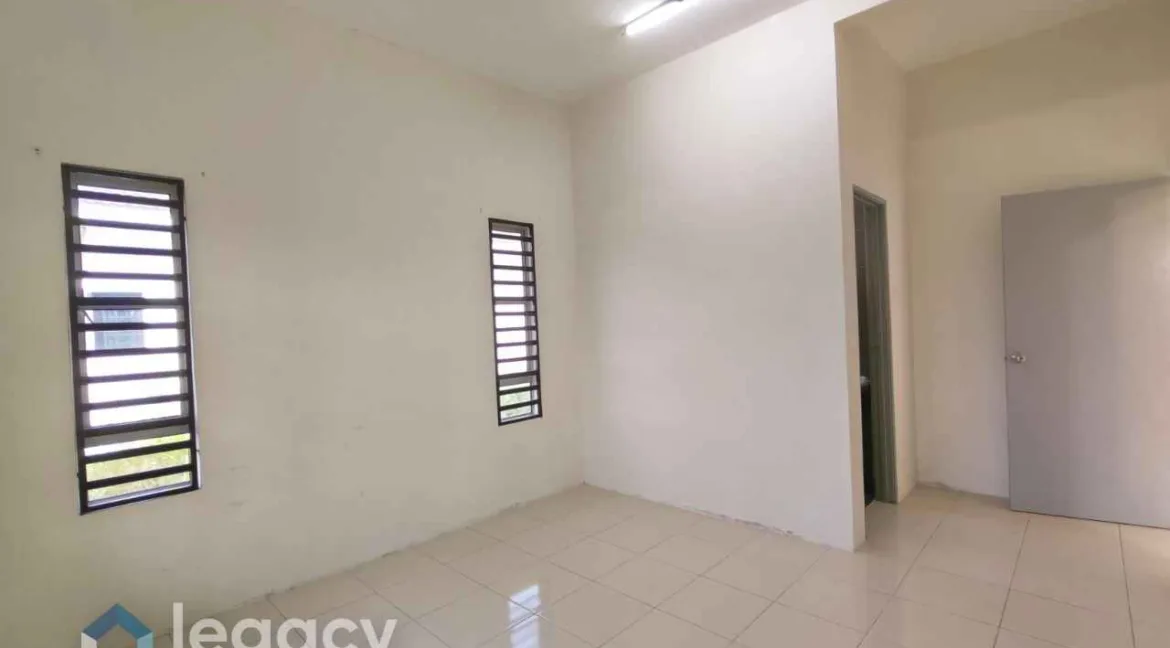 banglo-setingkat-taman-desa-sentral-batu-gajah-16