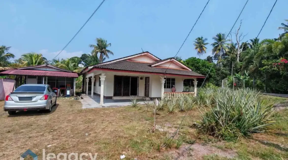 Banglo setingkat untuk dijual di Kampung Serentang, Bidor, Perak