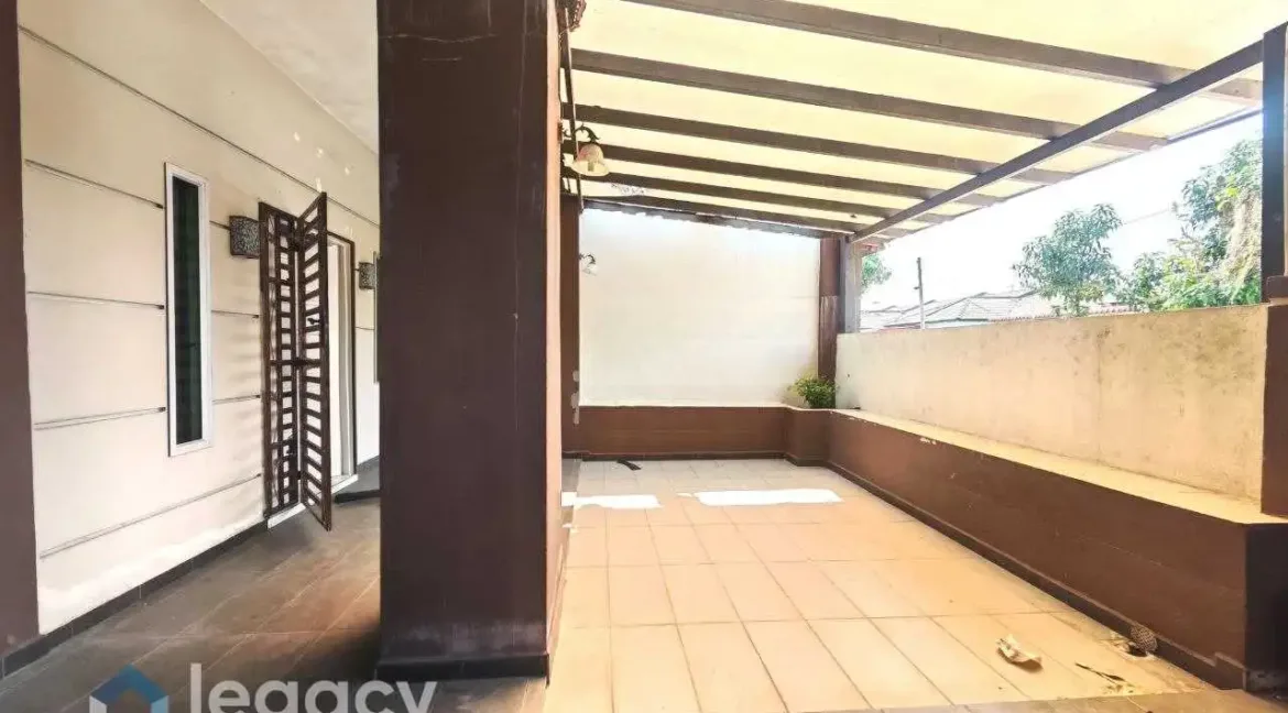 rumah-semi-d-untuk-dijual-di-taman-samudera-manjung-05